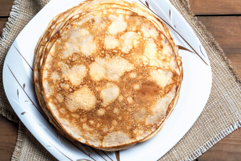 5 рецептов вкусных заварных блинов на молоке, кефире и не только