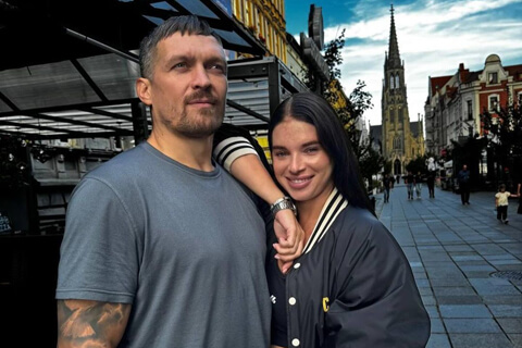 Александр Усик нежно поздравил жену с 15-й годовщиной брака