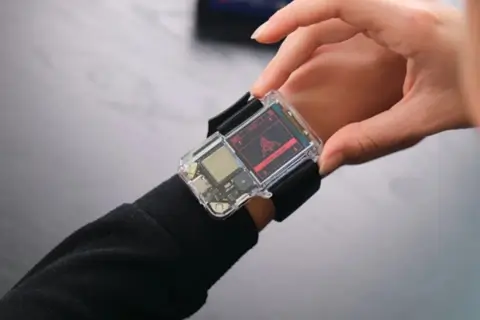 Часы Artemis Watch 2.0 от NASA: прозрачный корпус, кастомизация и космический дизайн