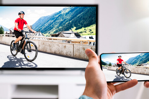 Как подключить смартфон к телевизору?