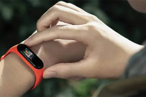 какие функции фитнес-браслета важны картинка