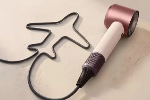 Новый фен Dyson Supersonic Travel стал меньше, легче и дешевле оригинальной модели