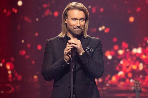 Олег Винник впервые за время войны возвращается на сцену: в Сети неоднозначно отреагировали