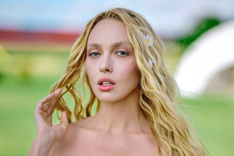 Оля Полякова рассекретила, какой необычной профессией овладела ее 13-летняя дочь в Великобритании