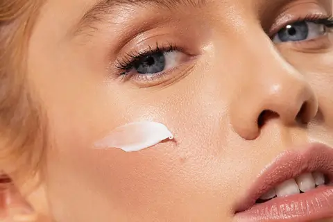 Почему керамиды – базовый компонент в уходе