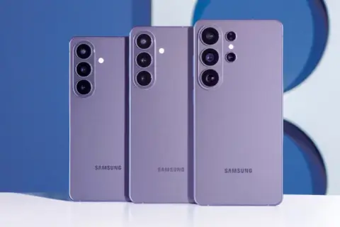 Samsung обновила серию Galaxy S26, добавив защиту от посторонних взглядов