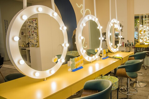 Скидки на услуги салонов красоты в Одессе картинка