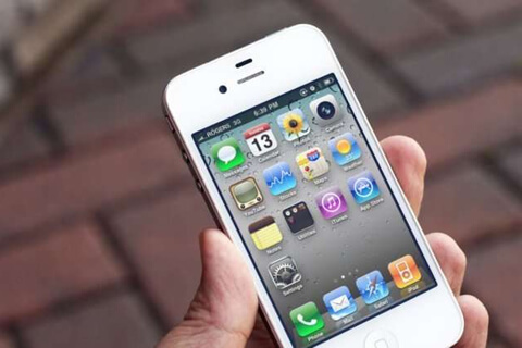 Смартфоны нового поколения iPhone 4 купить в Одессе