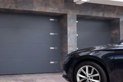 Современные ворота в гараж от Alumix Украина: надежность, технологии и стиль