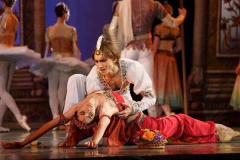 В Одесской опере покажут мистический и страстный балет «Баядерка» Минкуса