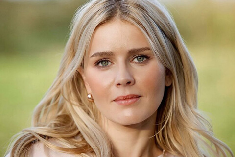 Звезда ''Кухни'' Кузнецова призналась, общается ли с актерами-россиянами из сериала: ''Переписываемся''