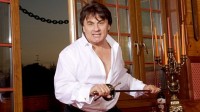 Александр Серов