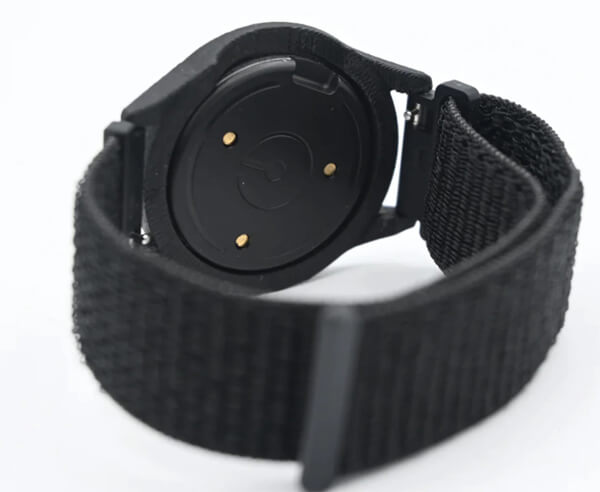 Heir превращает обычные наручные часы в подобие смарт-часов