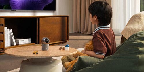 домашняя ИИ-камера Xiaomi с 12-кратным зумом 