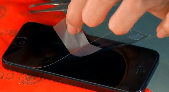 Удаление пленки с телефона