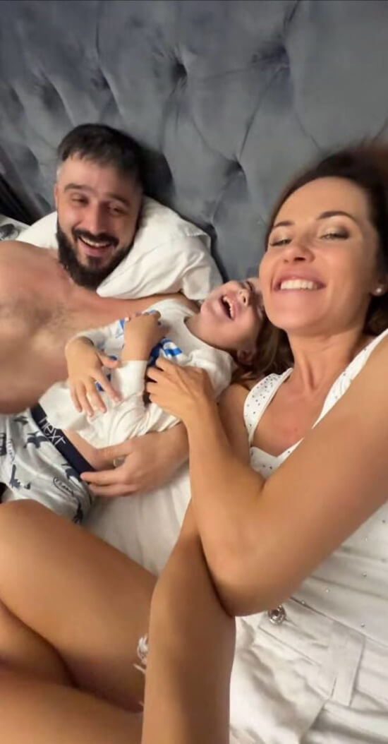 Наталка Денисенко с семьей