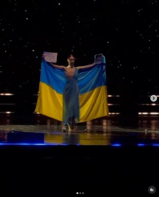 Анна Петренко выступила с протестом против Никулина