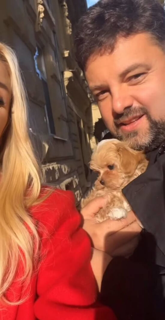 Ирина Федишин с мужем и щенком