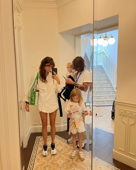 Владимир Дантес и Даша Кацурин с детьми