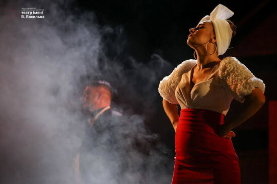 «Неаполитанские страсти» в Одессе украинский театр