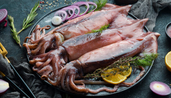 Как варить кальмаров