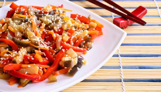 Баклажаны по-корейски с болгарским перцем и мёдом