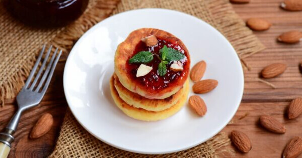 Сырники без муки с крахмалом и желтками: рецепт