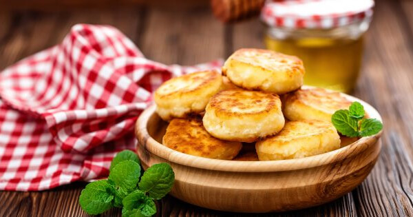 Рецепт сырников без муки с манкой и крахмалом