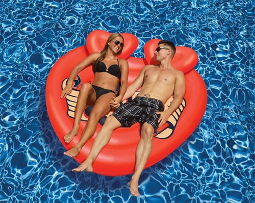 загородный комплекс с бассейном