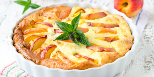 Творожная запеканка с персиками