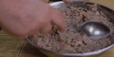 Как приготовить хинкали: разбавьте начинку водой