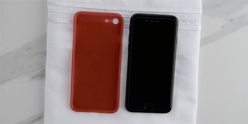 Як охолодити телефон: зніміть чохол