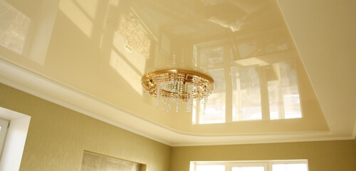 Глянцевые натяжные потолки