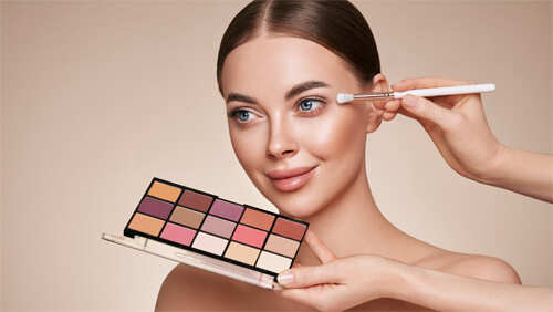 Как найти баланс между уходом и макияжем